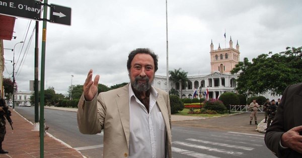 La Nación / Domingo Laíno, preocupado por la crisis en el PLRA