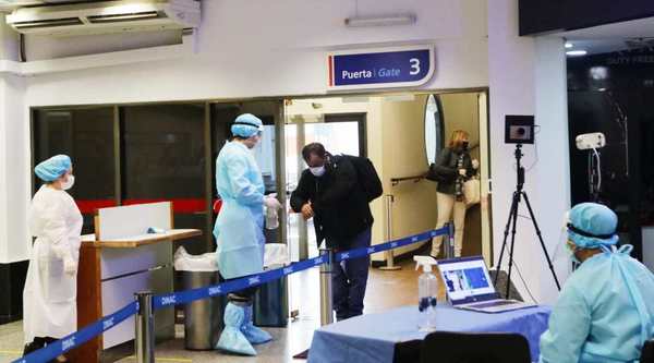 Gobierno prohíbe entrada al país de viajeros que hayan visitado el Reino Unido en las últimas dos semanas