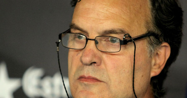 Cuando a Bielsa le mostraron el talento de Messi: 'Marcelo, el video no está acelerado, juega así' - C9N