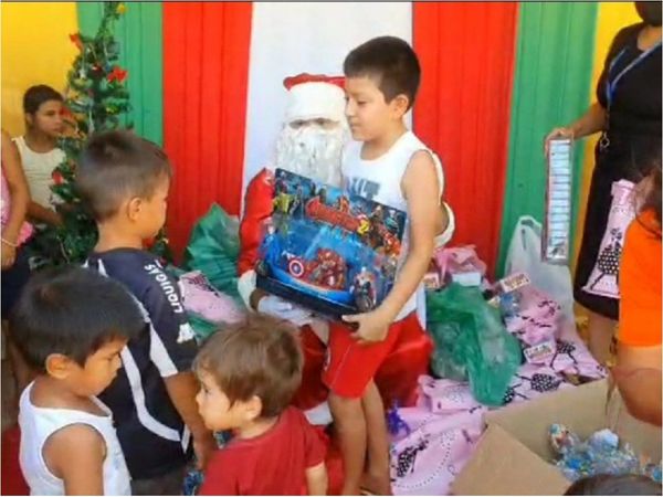 200 niños recibieron juguetes en Concepción