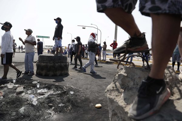 Nuevas protestas de campesinos en Perú por falta de acuerdo sobre ley agraria - MarketData