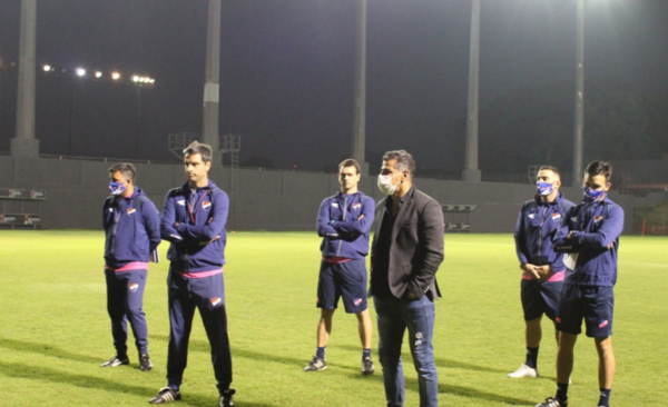 HOY / Esperan seguir con Rodrigo López como técnico de la Academia