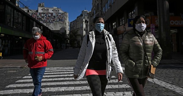 La Nación / Uruguay se encierra ante el avance del coronavirus
