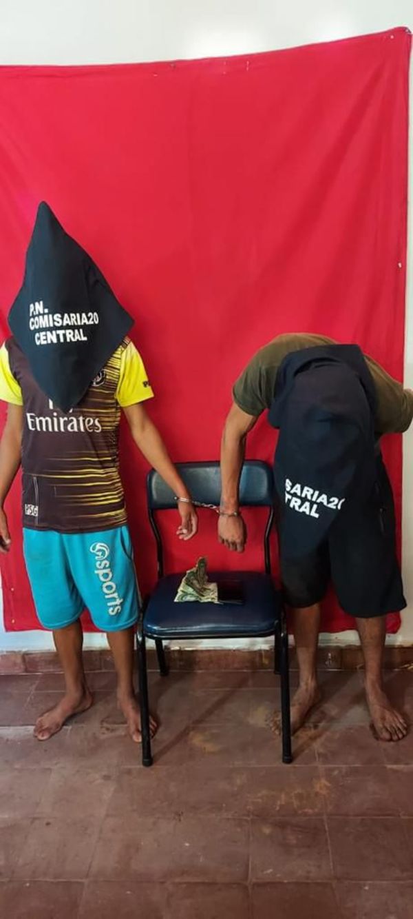 Tras persecución, Policía captura a supuestos ladrones que robaron aguinaldo de una mujer - Nacionales - ABC Color