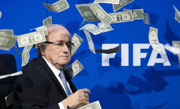 HOY / FIFA denuncia a la anterior directiva por gasto de 500 millones de francos en un museo