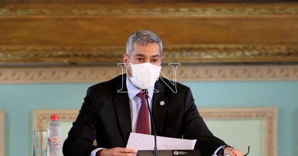 La Nación / Abdo promulgó uso obligatorio de mascarillas: “Esto funciona y es la mejor medida que podemos tomar”