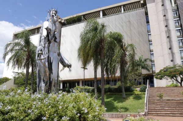 Tasa de referencia cierra el año en 0,75% y BCP opta por impulsar la recuperación - MarketData