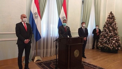Abdo Benítez habla de "evaluar otras medidas" ante aumento de contagios