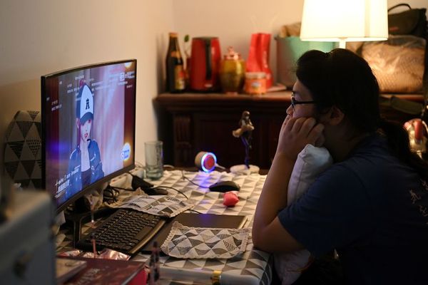 Ídolos virtuales conquistan escenarios reales en China - Música - ABC Color