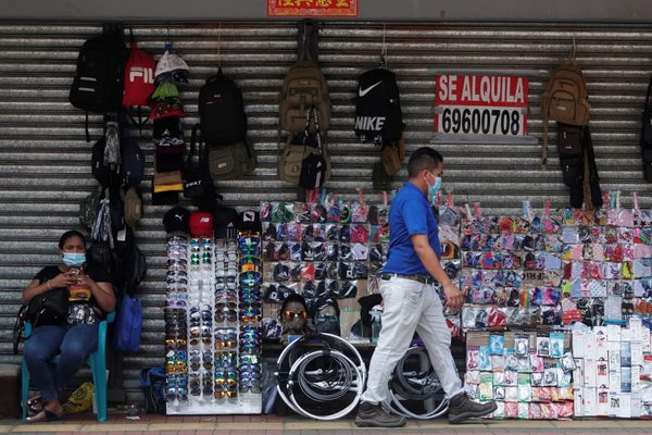La pandemia disparó hasta el 18,5% el desempleo en Panamá, la mayor tasa en 20 años - MarketData