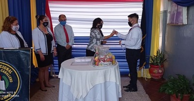 La Nación / Egresó la primera promoción de Bachilleres Técnicos en Periodismo
