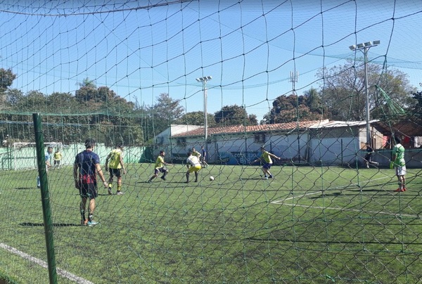 Dueños de canchas sintéticas esperan respuesta favorable tras reunión con Viceministerio del Trabajo