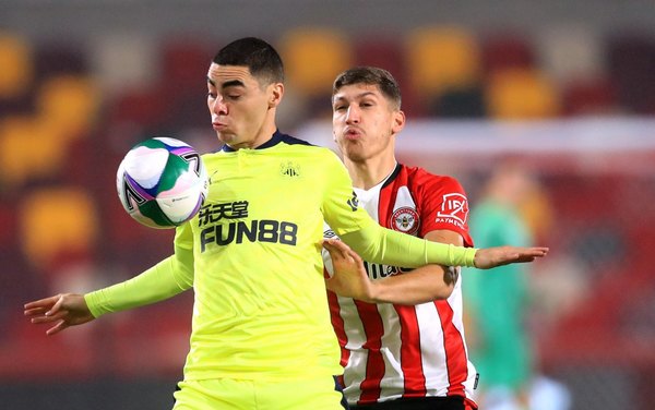 Con Almirón de titular, el Newcastle queda eliminado de la Carabao Cup