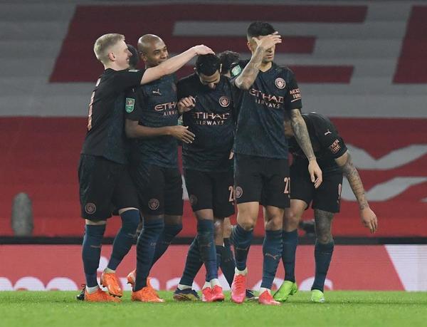 City deja fuera al Arsenal con aplastante goleada
