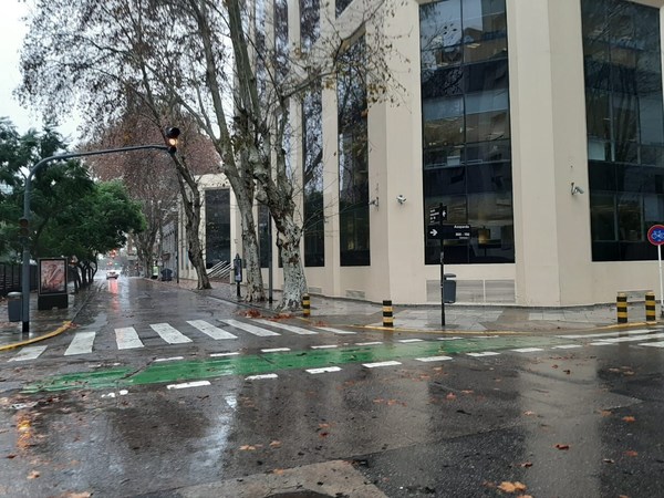 Un masivo corte de luz afecta a cerca de 300.000 personas en Buenos Aires - MarketData