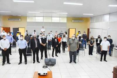 SEGUNDO INFORME DE GESTIÓN FUE PRESENTADO POR EL GOBERNADOR DE ITAPÚA