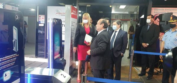 Implementan sistema de reconocimiento facial en puente de la Amistad - ABC en el Este - ABC Color