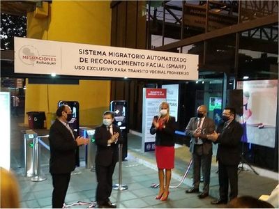 Migraciones inaugura el Sistema de Reconocimiento Facial en el Puente de la Amistad