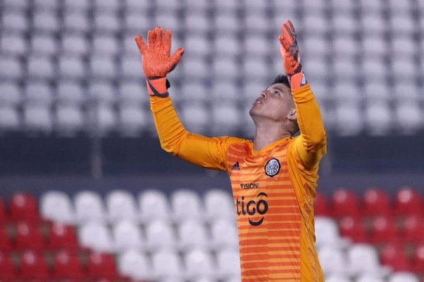 Olimpia tumba al campeón en tanda de penales | Noticias Paraguay