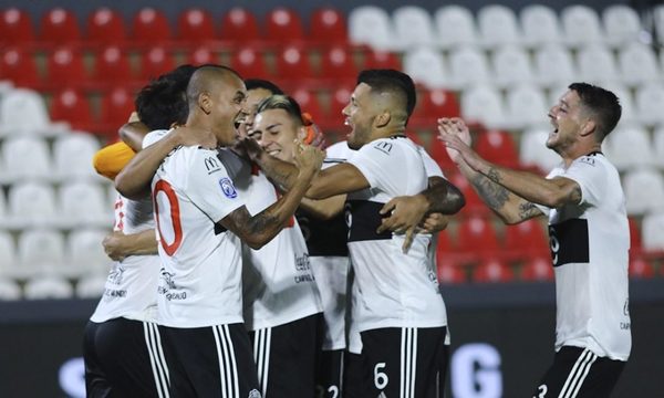 Olimpia elimina a Cerro Porteño en los penales y avanza a semifinal