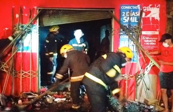 Crónica / Acusan a un arriero de quemar negocio de ex