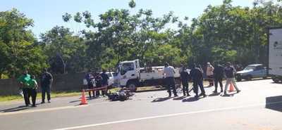 Motociclista pierde la vida tras chocar contra camión en Itá