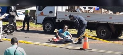 Motociclista muere tras chocar violentamente contra un camión | Noticias Paraguay