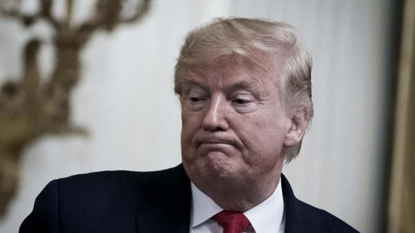 Trump amenaza con malograr el plan de alivio económico con nuevas exigencias | .::Agencia IP::.