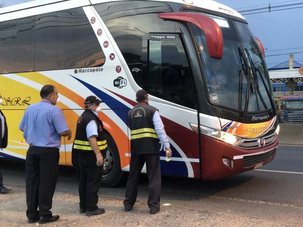 DINATRAN insta a pasajeros a denunciar violación de protocolos en buses