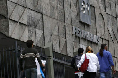 Petrobras se plantea cerrar sus oficinas en Argentina, Colombia y Uruguay - MarketData