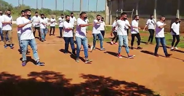 La Nación / En Misiones celebran fiestas de fin de año con reto viral
