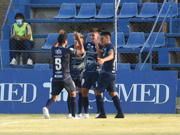 Guaireña elimina al mejor clasificado y pasa a semifinales