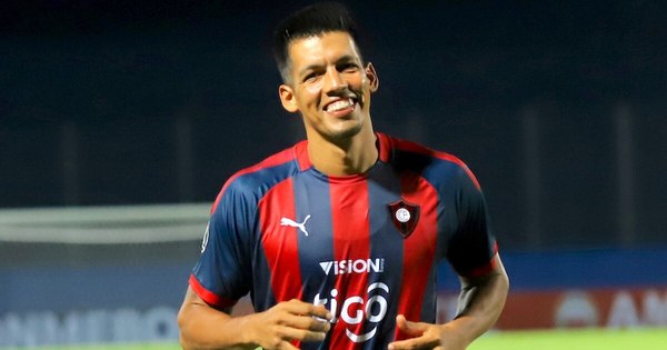 La Nación / Comenzó el recorte de plantel