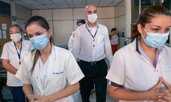 Paraguay recibe la Navidad con más de 100 mil casos Covid-19 y población reacia a cuidarse