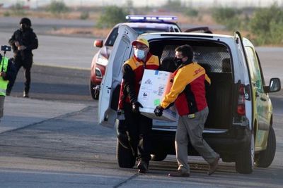 Llegaron las primeras dosis de la vacuna de Pfizer en Chile y hoy comienzan a aplicarlas
