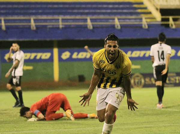 Guarani destroza a Libertad y es seminifinalista | .::Agencia IP::.