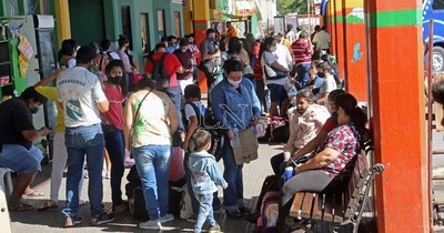 La Nación / Terminal de Ómnibus registra circulación de 20 mil pasajeros, cifra menor a años anteriores
