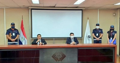 La Nación / Imputan a 75 personas por falsificar facturas y evadir impuesto por G. 240 mil millones