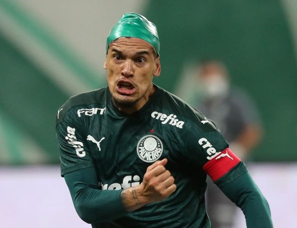 Gustavo Gómez anota para Palmeiras