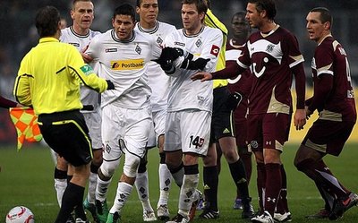 La sanción a Thuram que rompe la marca de Bobadilla en Mönchengladbach