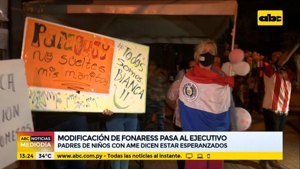 Padres de niños con AME, esperanzados con modificación de Ley de Fonaress - ABC Noticias - ABC Color