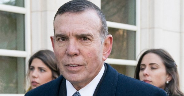 La Nación / Juan Ángel Napout divulga carta escrita desde prisión: “Es un día a la vez”