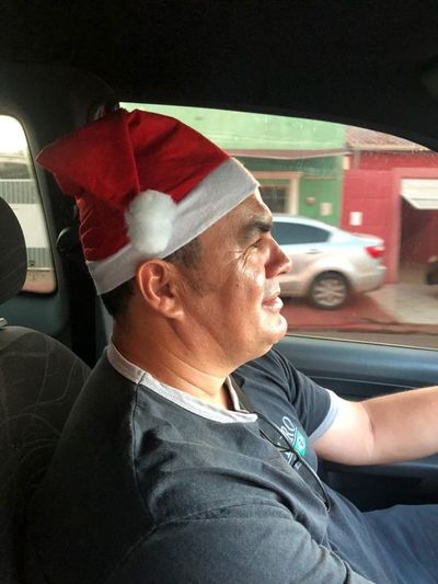 Hugo Rodríguez les desea Feliz Navidad