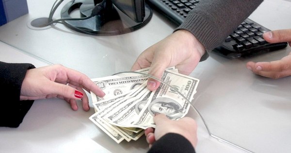 La Nación / Expertos señalan que el dólar bajo puede ser una tendencia
