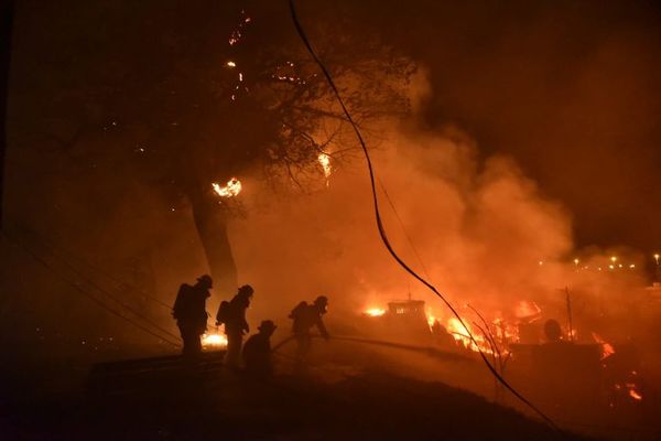 Incendio en la Chacarita: más de 30.000 m² quemados - Nacionales - ABC Color