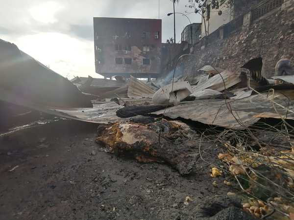Municipalidad de Asunción asiste a familias afectadas por el incendio en la Chacarita » Ñanduti
