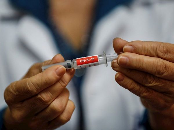 Brasil recibe otras 5,5 millones de dosis de la vacuna de la china Sinovac