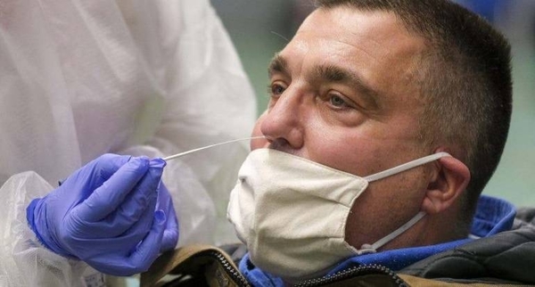HOY / Detectan en Líbano nueva variante de COVID-19 en vuelo procedente de Londres