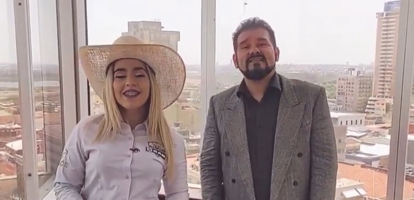 El Tenor Francesco y Solange Anahí cantaron a los paraguayos que celebran la navidad en la distancia