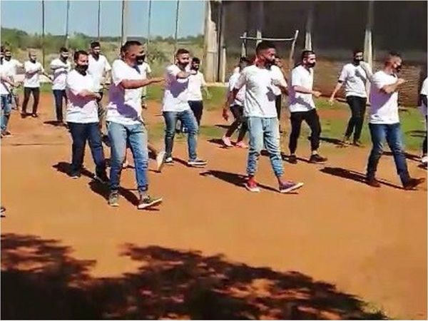 Reclusos de Misiones se suman al reto viral Jerusalema por fiestas de fin de año